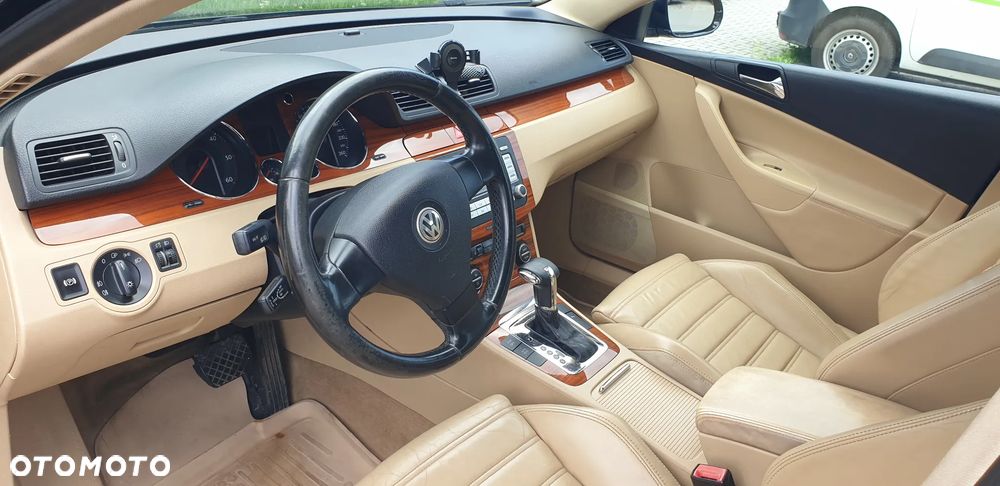 Volkswagen Passat 2.0 TDI DPF Comfortline DSG - 17