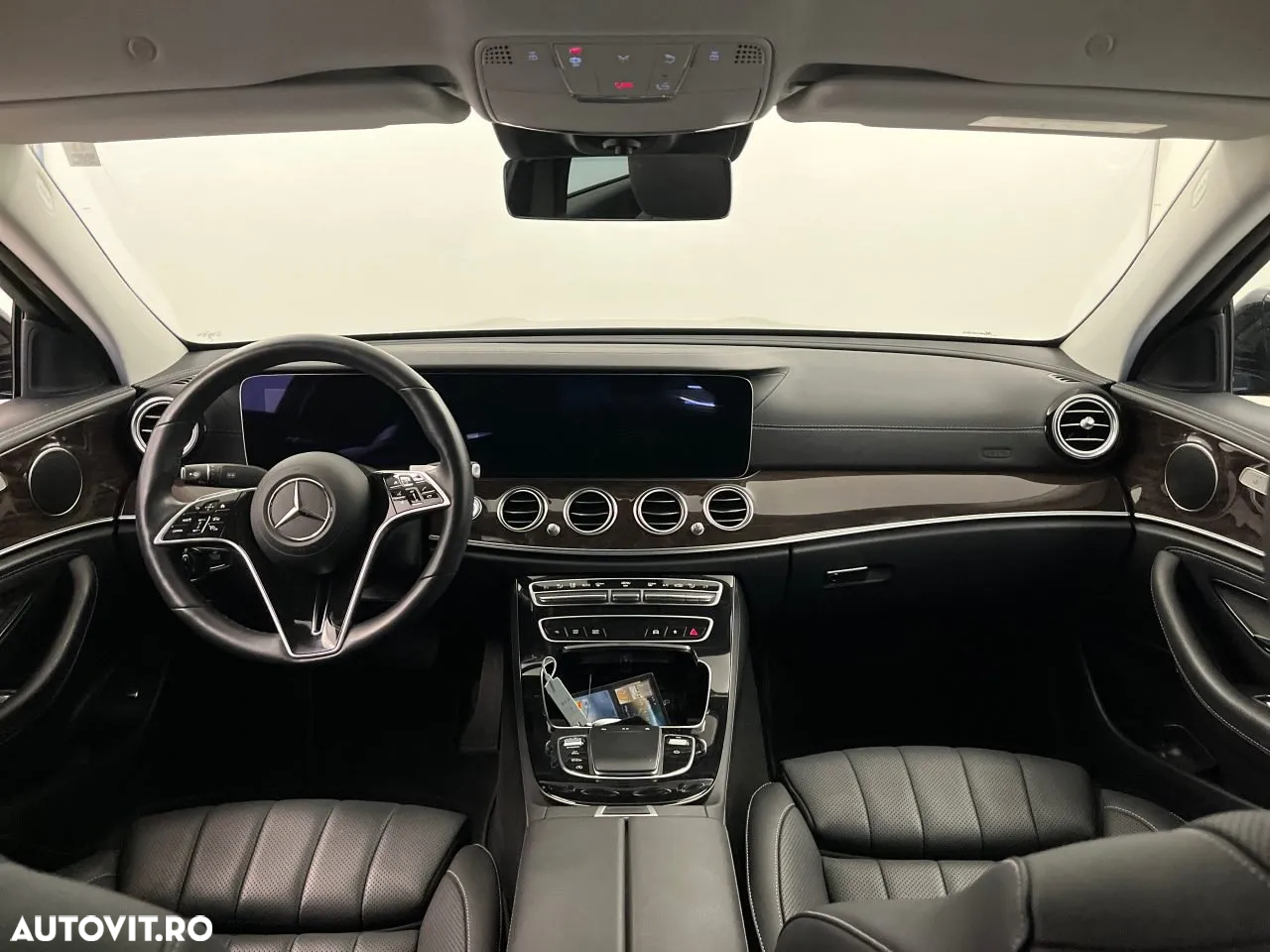 Mercedes-Benz E 300 d 4Matic 9G-TRONIC Exclusive - 6