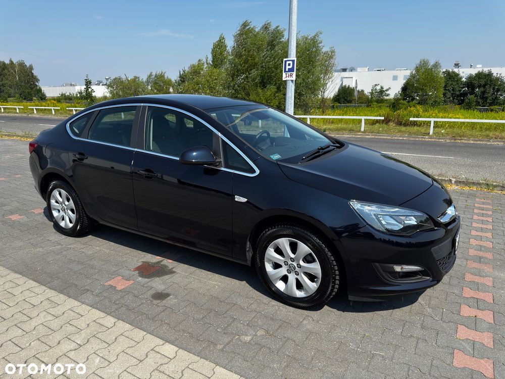 Opel Astra 1.6 EU6 - 4