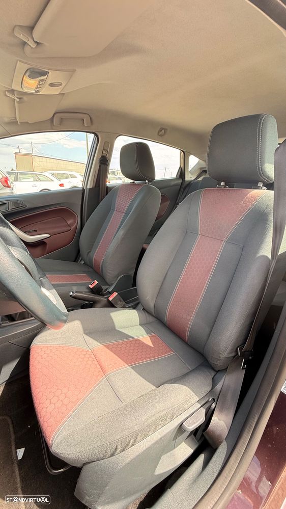 Ford Fiesta 1.4 TDCI Titanium - 11