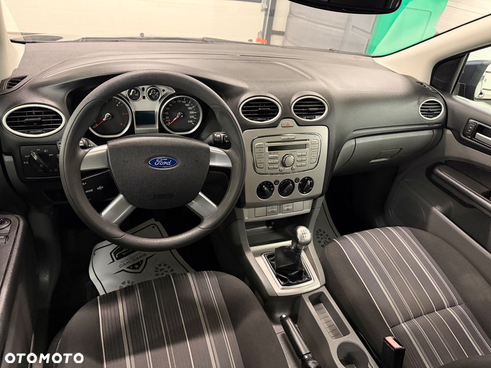 Ford Focus - 11