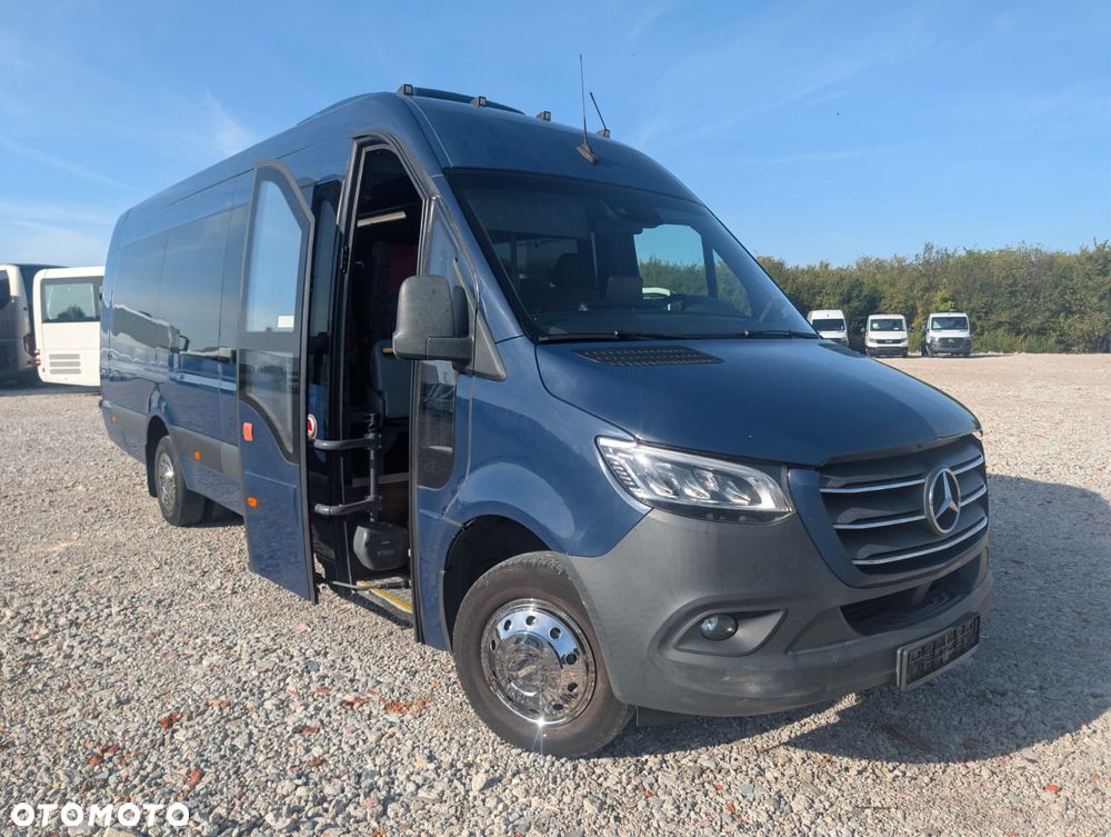 Mercedes-Benz Sprinter 519 - 11