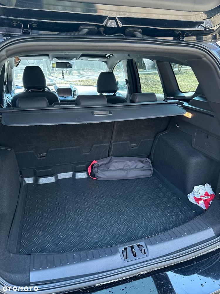 Ford Kuga 2.0 TDCi 4x4 ST-Line - 6