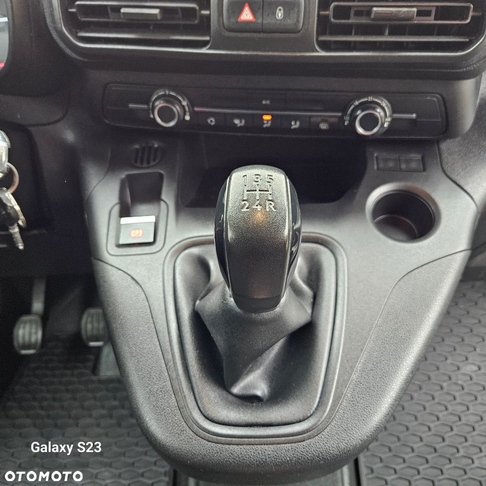 Citroën BERLINGO - 38