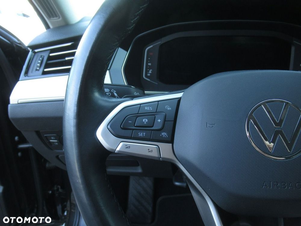 Volkswagen Passat 2.0 TDI EVO Elegance DSG - 12