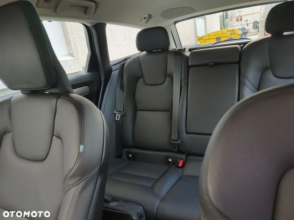 Volvo V90 Cross Country B4 D AWD Ultimate - 9