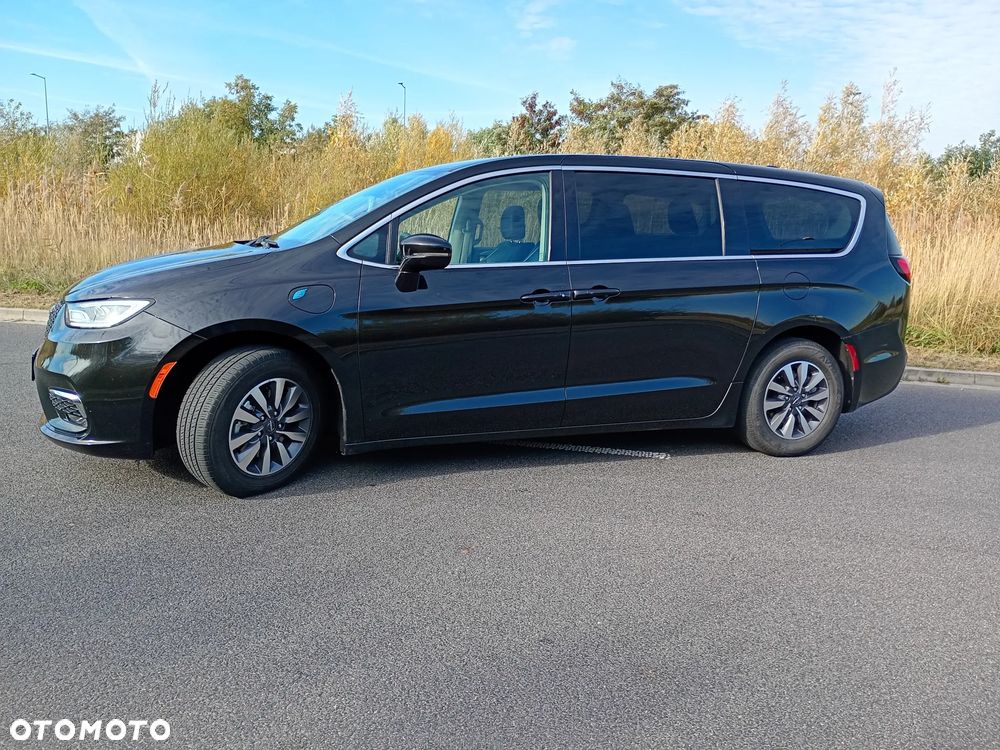 Chrysler Pacifica - 6