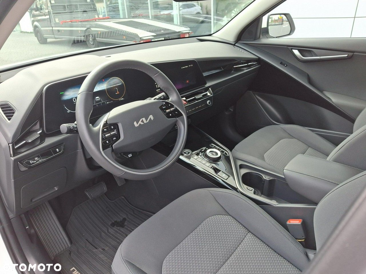 Kia Niro e-Niro 64kWh M - 9