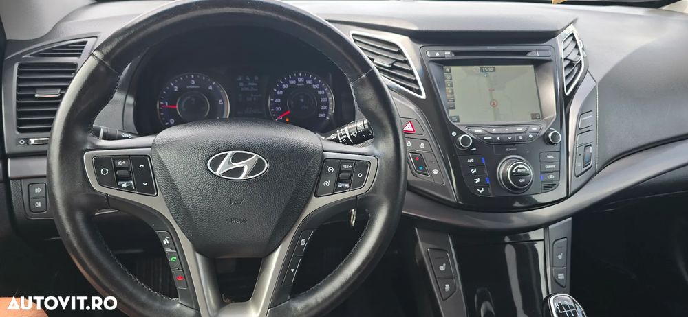 Hyundai i40 Kombi blue 1.7 CRDi Style - 19