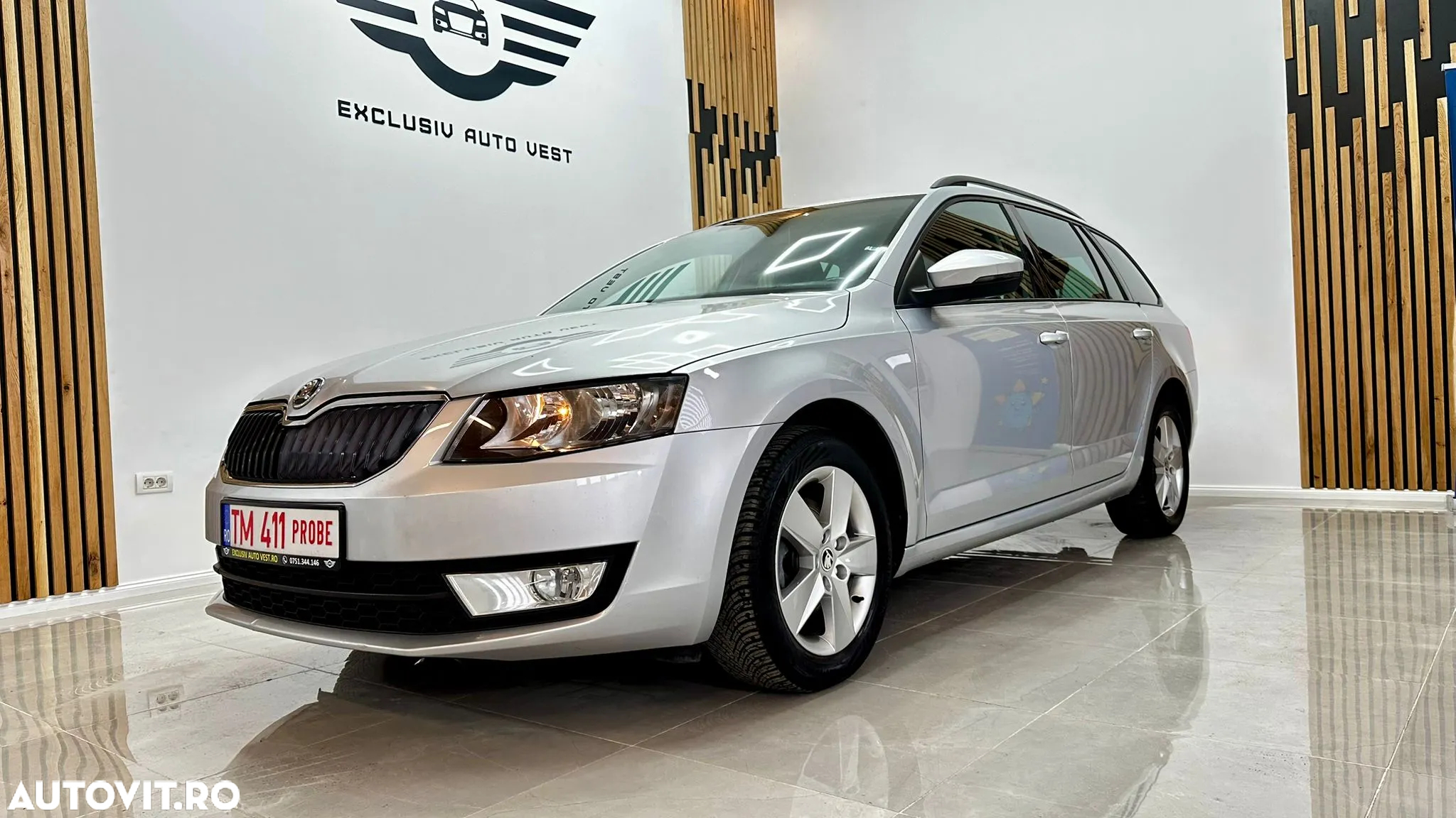 Skoda Octavia Combi 1.6 TDI DPF DSG Ambition - 10