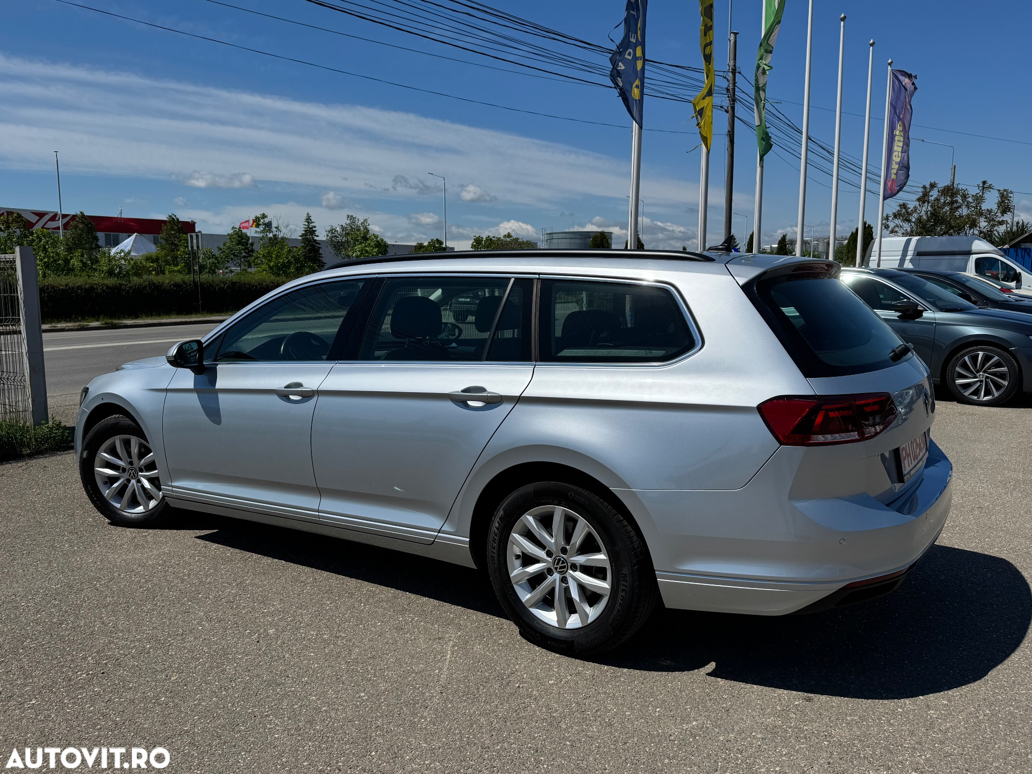 Volkswagen Passat Variant 2.0 TDI DSG Business - 23