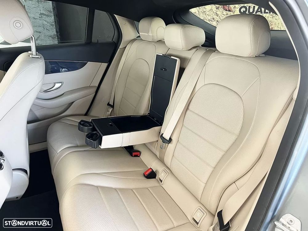 Mercedes-Benz GLC 300 de Coupe 4Matic 9G-TRONIC - 24
