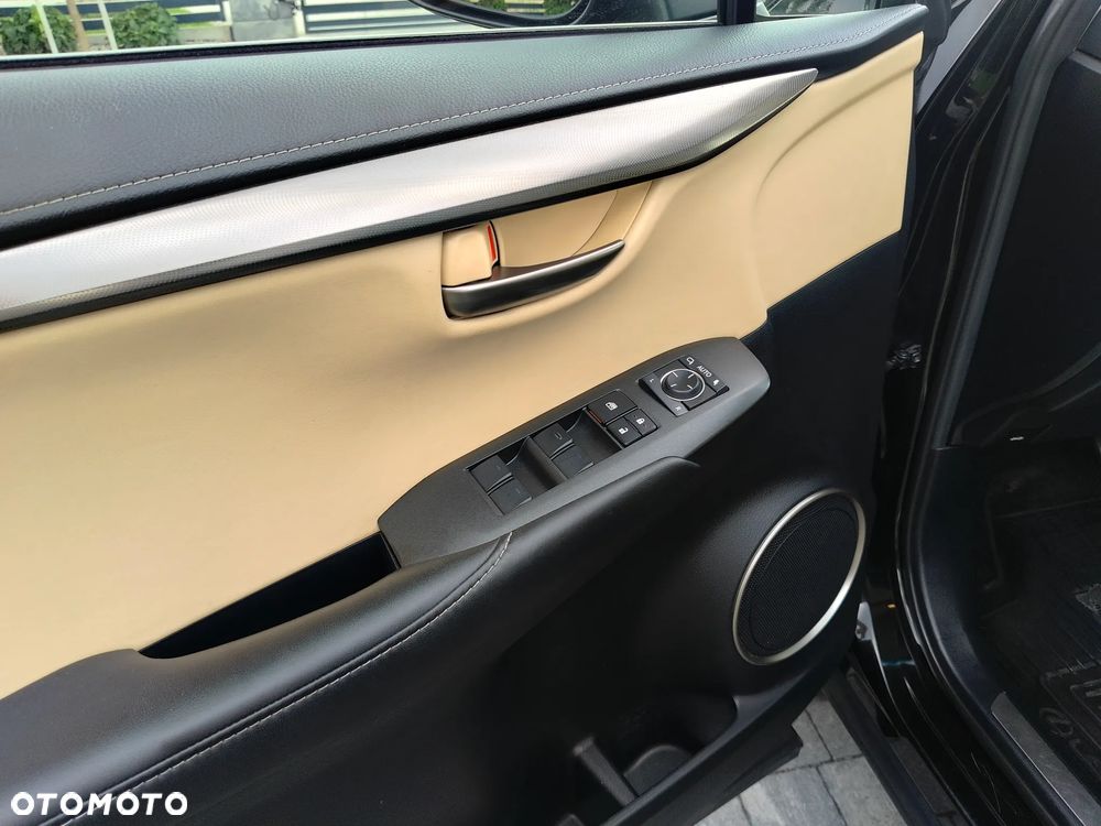Lexus NX 200t Comfort AWD - 18