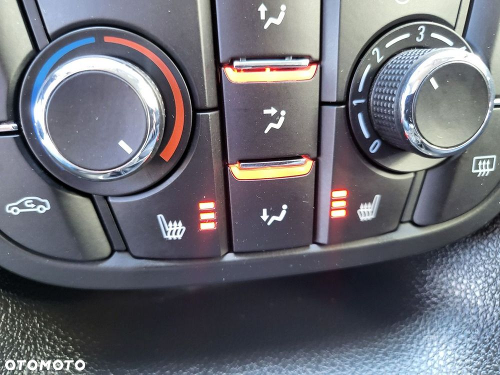 Opel Meriva - 32