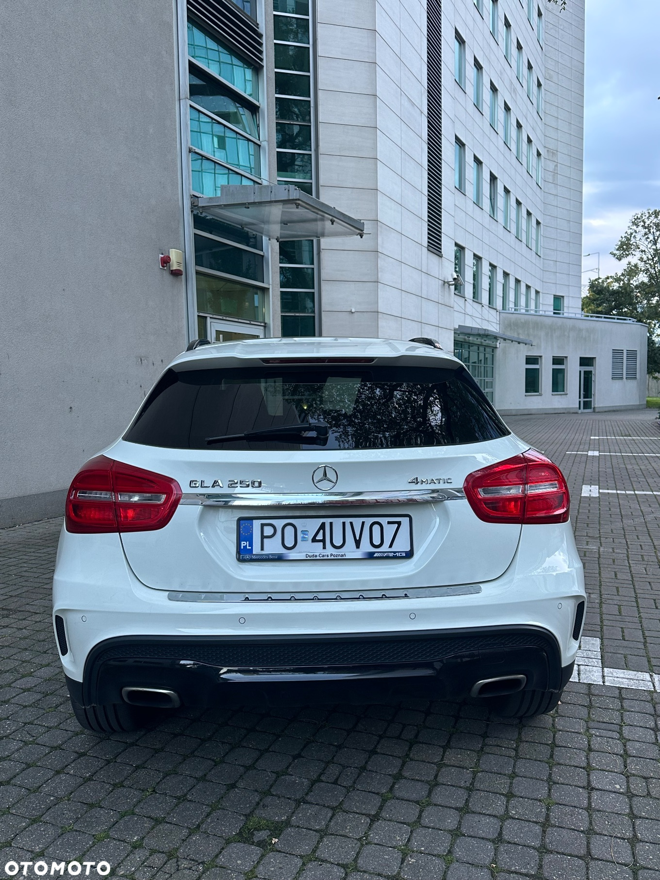 Mercedes-Benz GLA 250 4-Matic - 5