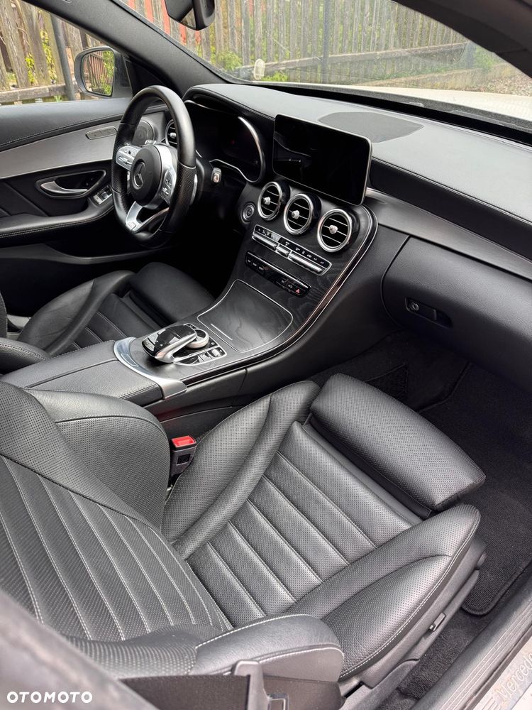 Mercedes-Benz Klasa C 300 d 4Matic 9G-TRONIC Night Edition - 8