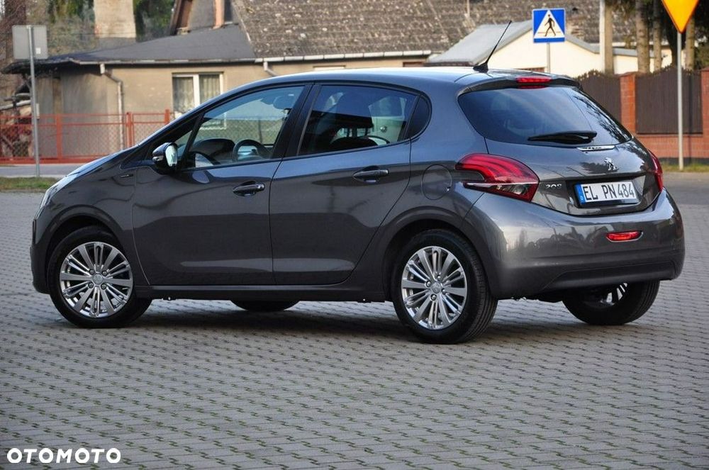 Peugeot 208 PureTech 82 Stop & Start Signature - 25
