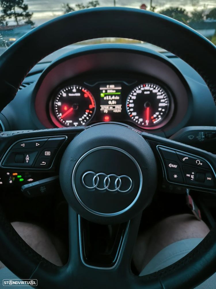 Audi A3 Sportback 1.6 TDI - 32