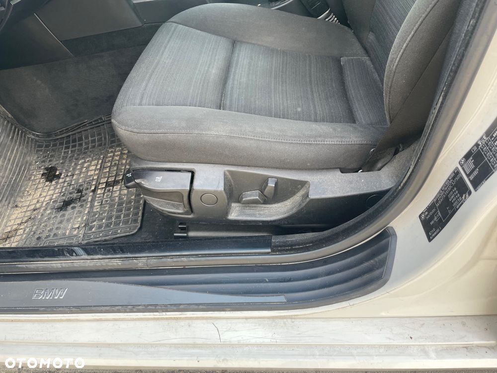 BMW Seria 5 520d - 10