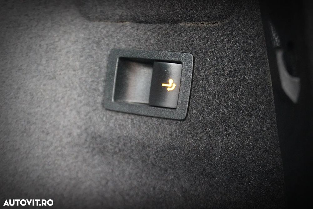 Skoda Karoq 2.0 TDI DSG Sportline - 36