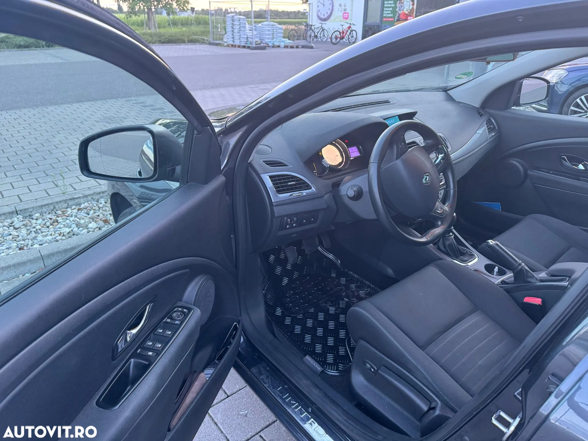 Renault Megane ENERGY dCi 130 LIMITED - 11