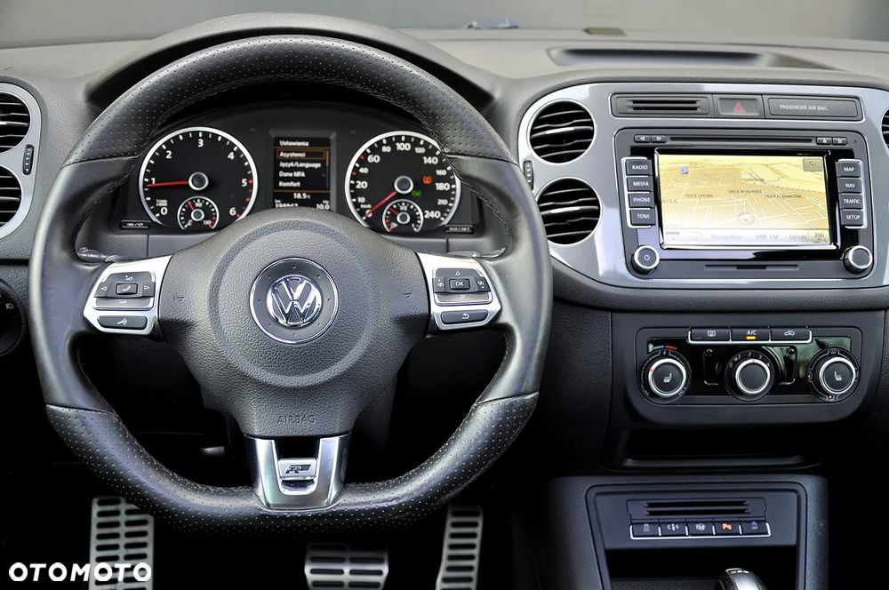 Volkswagen Tiguan 2.0 TDI 4Mot Perfectline R-Style DSG - 15