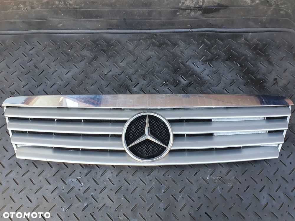 GRILL ATRAPA MERCEDES A  KLASA W168 LIFT  A1688801283 - 1