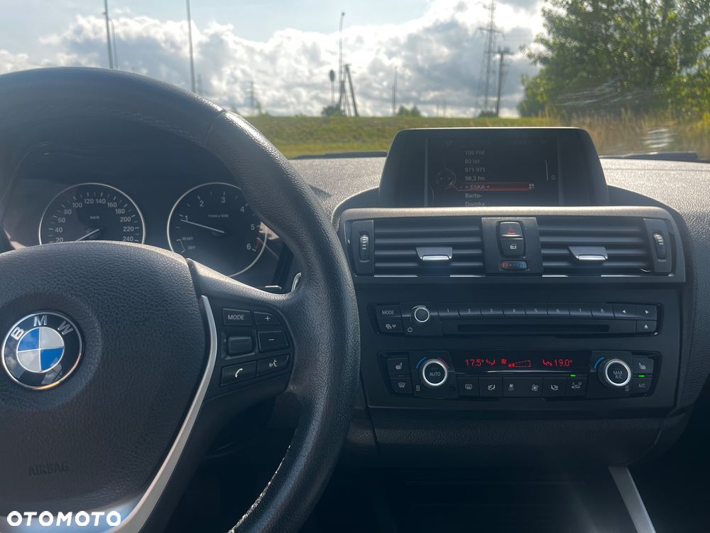 BMW Seria 1 116d - 13
