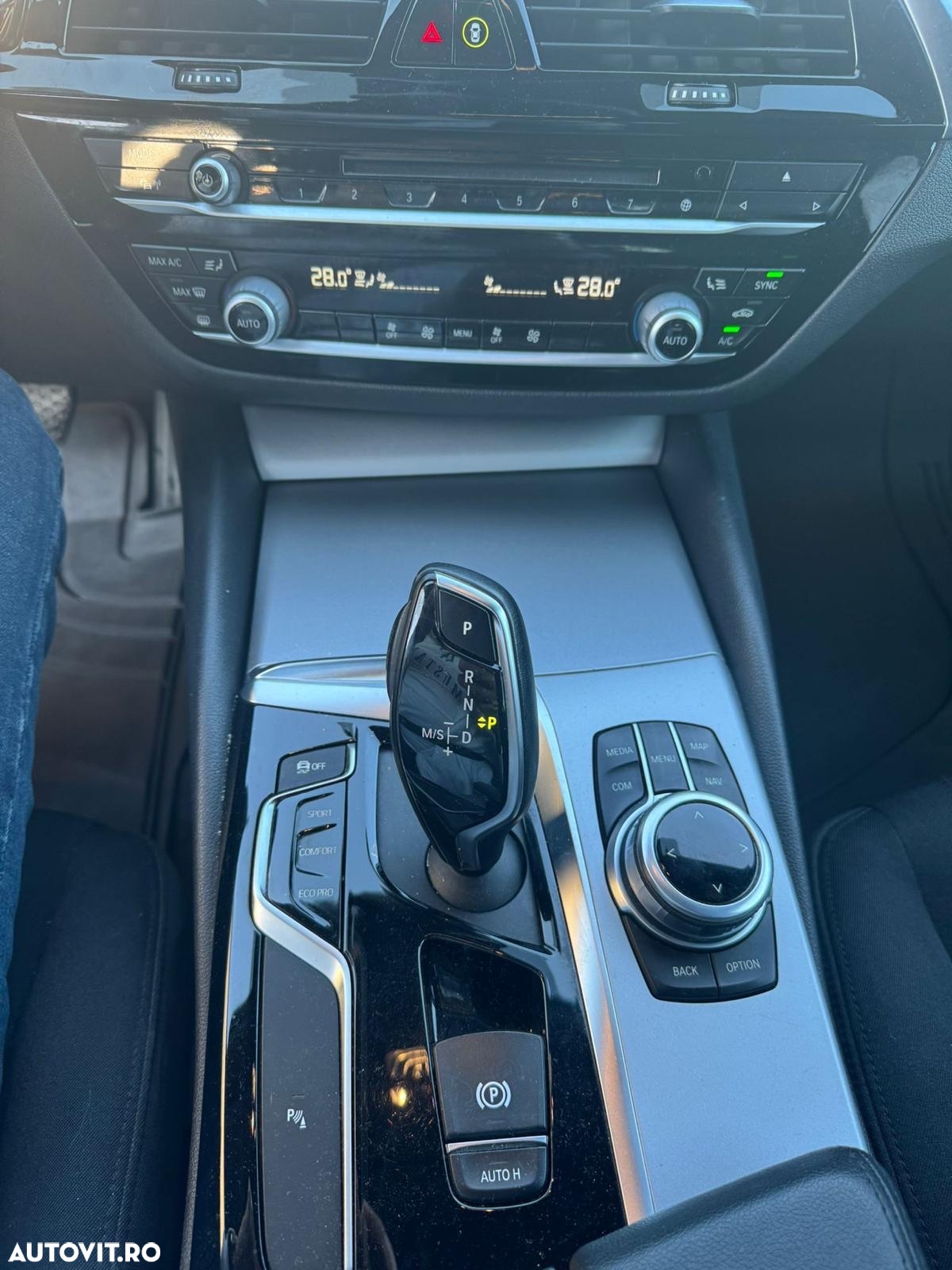 BMW Seria 5 520d Touring Aut. - 16