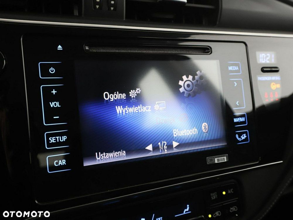 Toyota Auris 1.8 VVT-i Automatik Comfort - 24