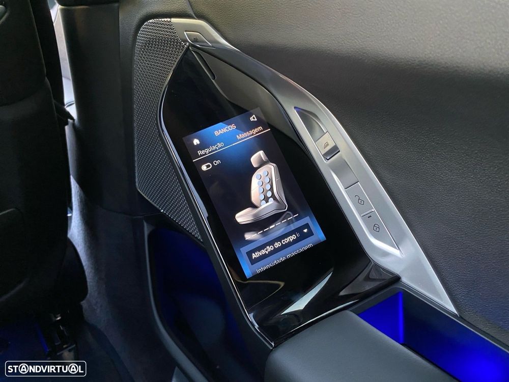 BMW i7 eDrive50 Pack Desportivo M Pro — fotografia 25