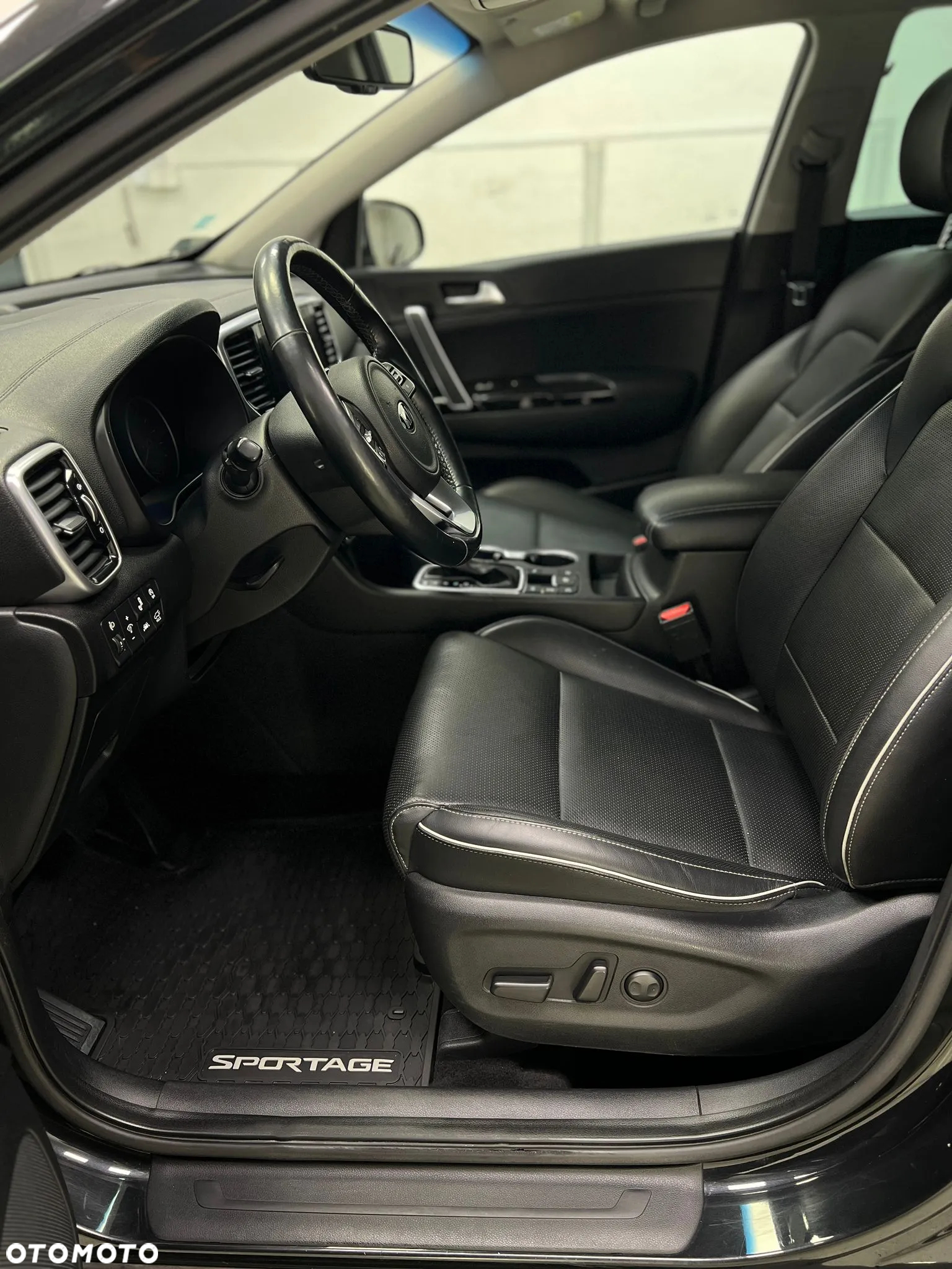 Kia Sportage 1.6 T-GDI Black Edition 4WD DCT - 10