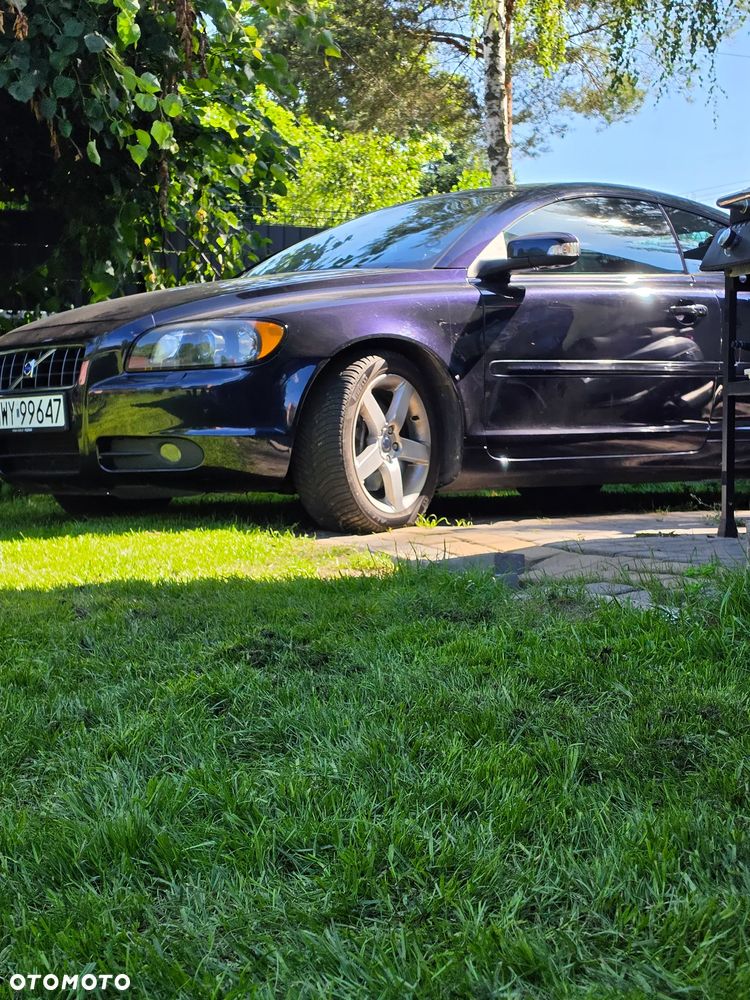 Volvo C70 2.0D Momentum - 32