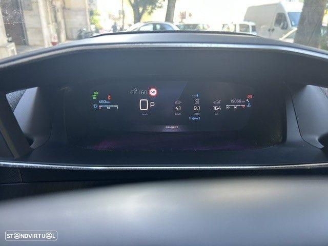Peugeot 2008 1.2 PureTech GT EAT8 - 12