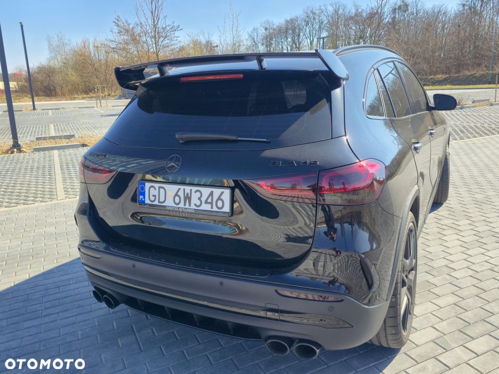 Mercedes-Benz GLA - 5