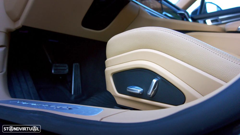 Porsche Panamera 4 S - 30