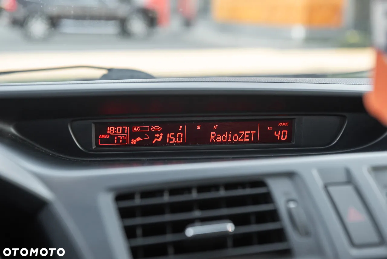 Mazda 5 - 20