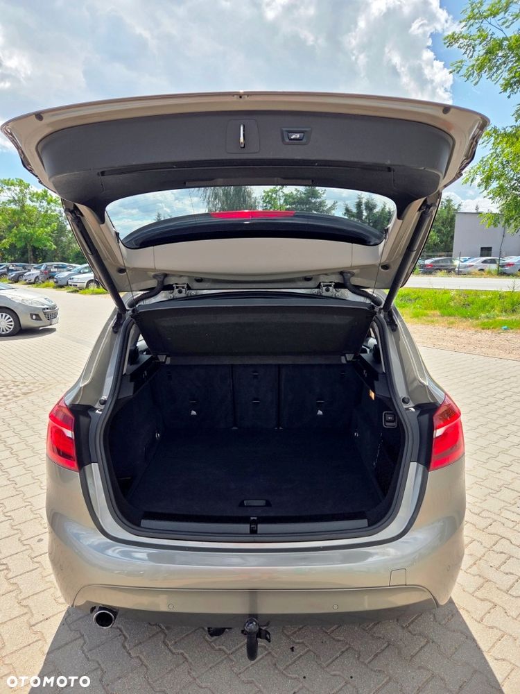 BMW Seria 2 218i Luxury Line - 14