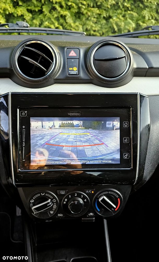 Suzuki Swift 1.2 Premium Plus - 15