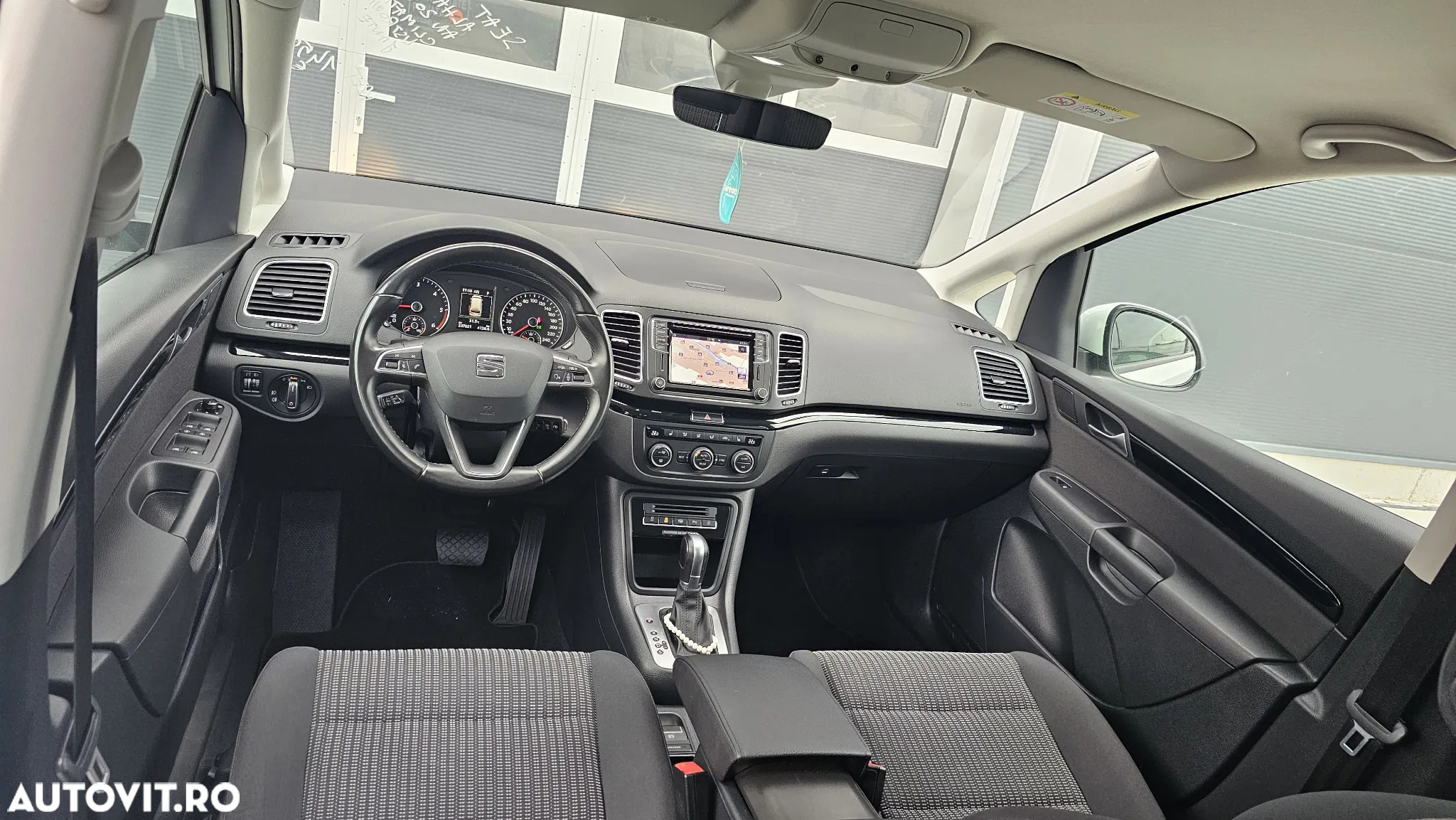 Volkswagen Sharan - 7