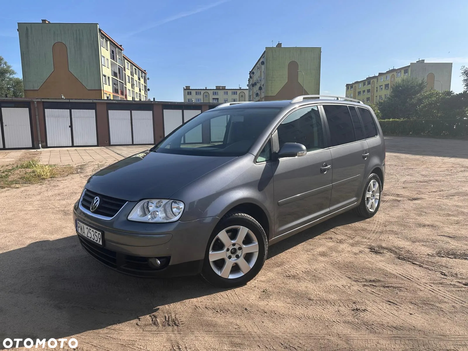 Volkswagen Touran 2.0 TDI DPF Trendline - 3