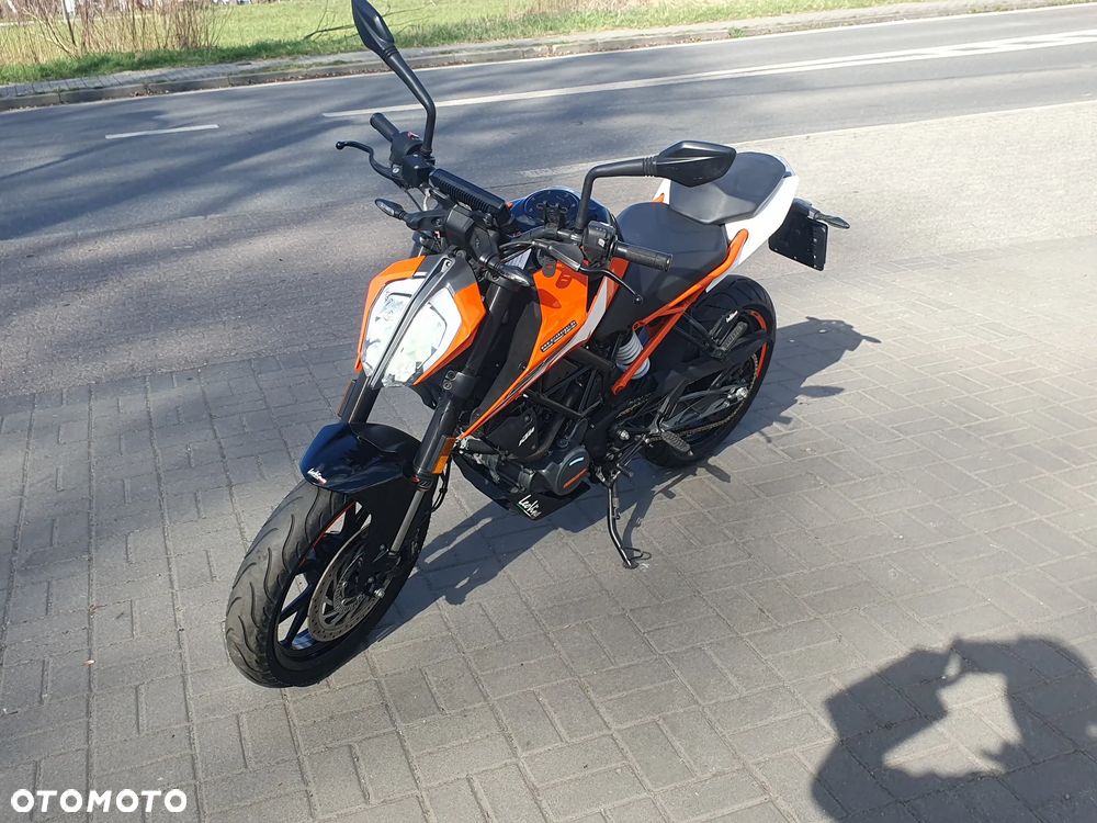 KTM Duke 125 - 25