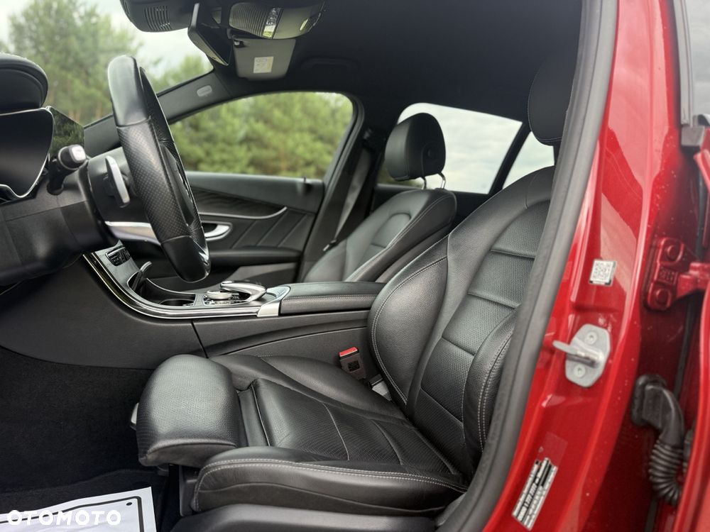 Mercedes-Benz Klasa C 300 9G-TRONIC AMG Line - 29