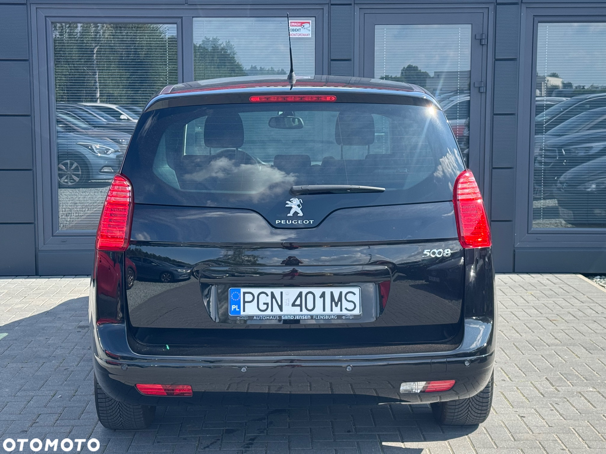 Peugeot 5008 - 8