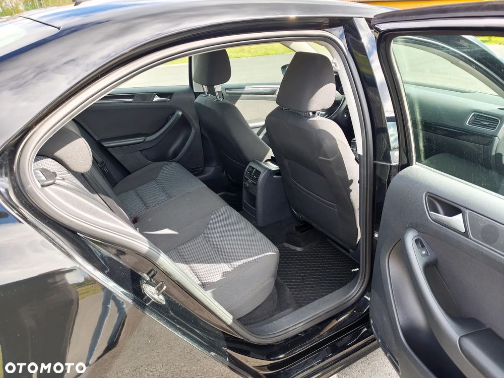 Volkswagen Jetta 1.4 TSI Comfortline - 18