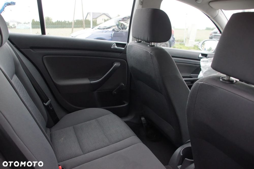 Auto na części - Volkswagen Golf V 1.4 16V BCA FXQ LA7W 2006R Silnik Skrzynia Drzwi Błotnik Klapa Zderzak Lampa Lusterko Klamka Szyba Deska Kokpit Sterownik Moduł Czujnik Licznik Wyświetlacz Panel Kierownica - 16