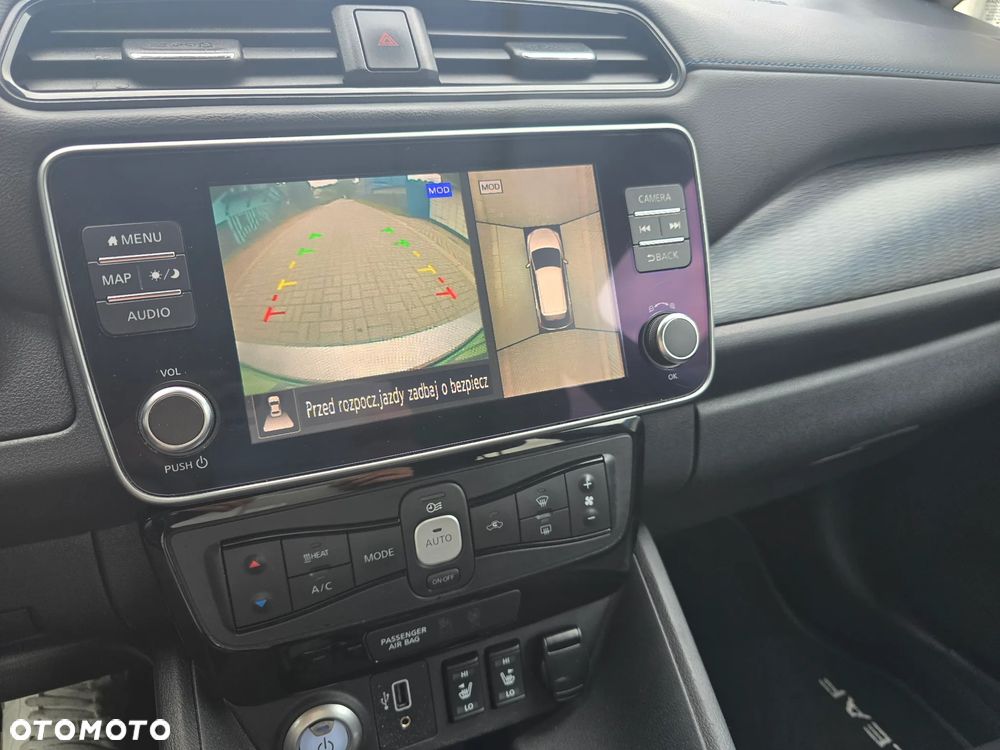 Nissan Leaf 62 kWh e+ N-Connecta - 11