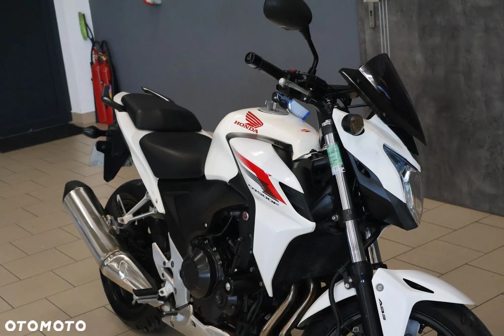 Honda CB - 1