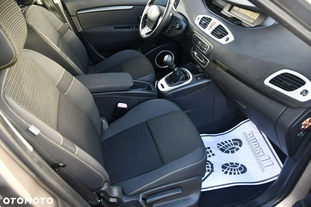 Renault Grand Scenic - 18