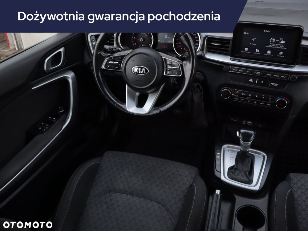 Kia Ceed - 9